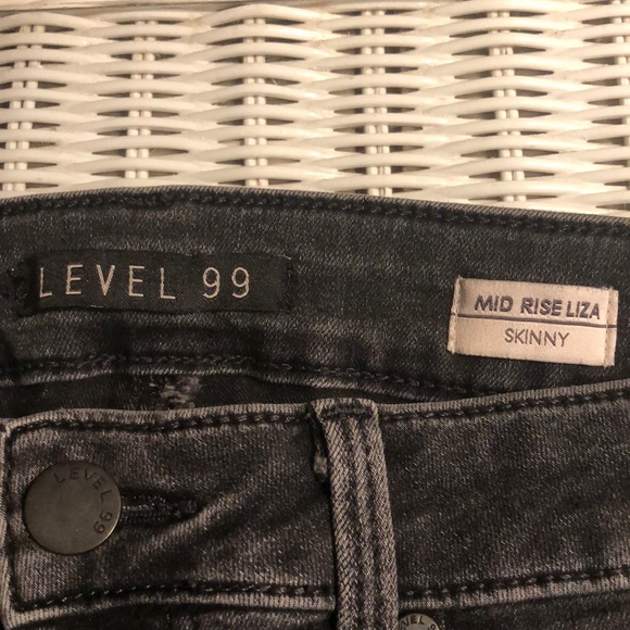 Level 99 skinny black ankle length jeans , size 28 - Picture 4 of 10